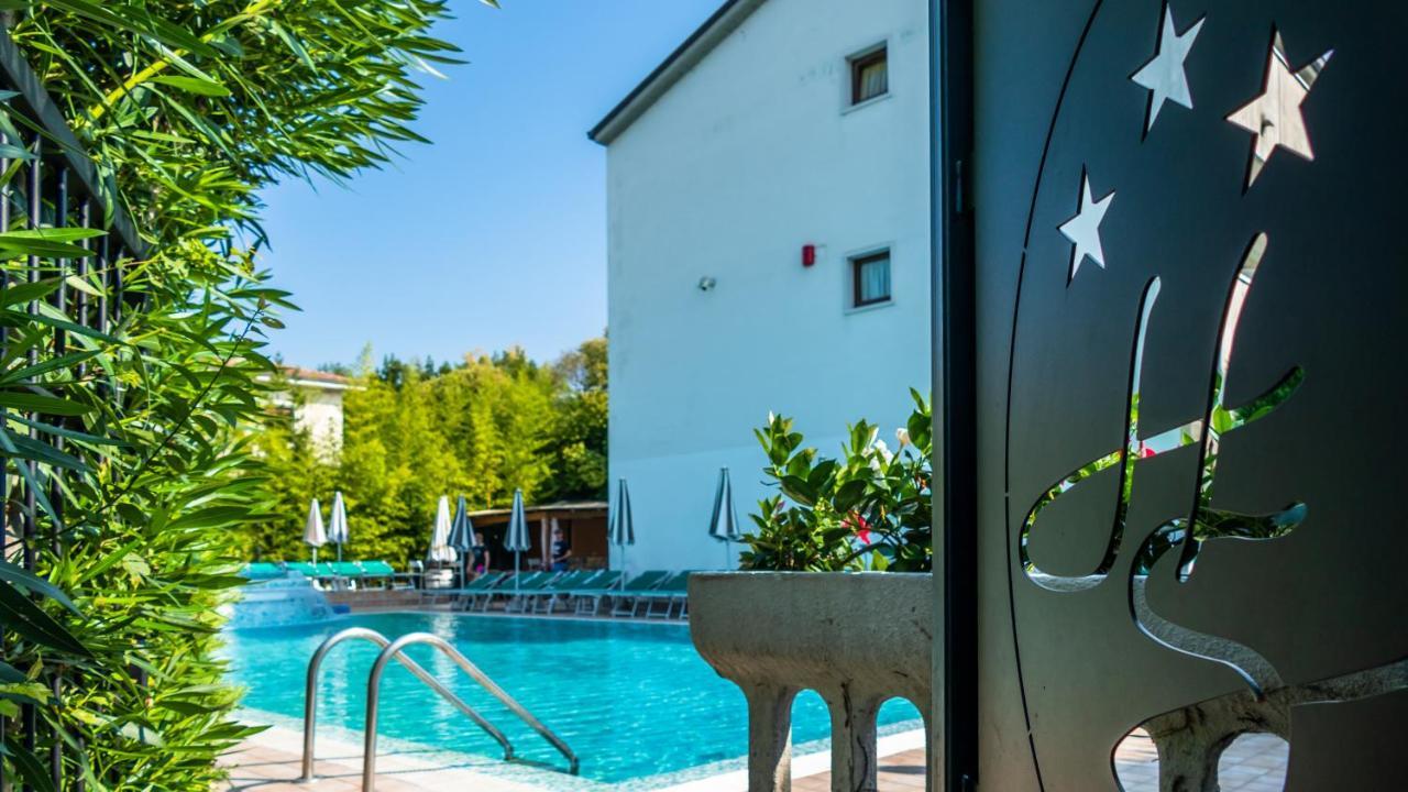 Hotel Smeraldo Lazise Exterior photo